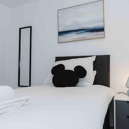 Stunning Luxury Stay By Vichy كينغستون أبون هول المظهر الخارجي الصورة