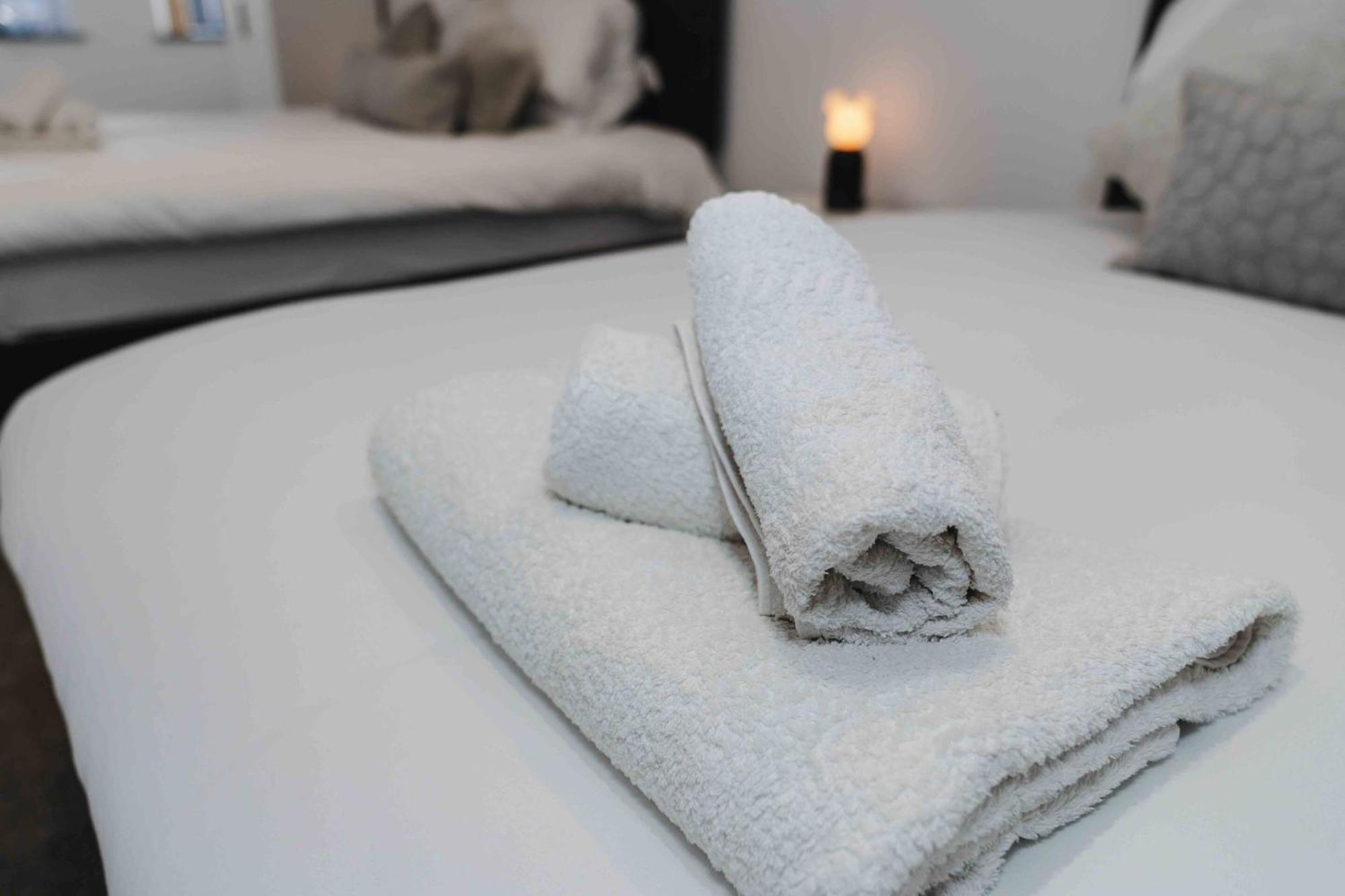 Stunning Luxury Stay By Vichy كينغستون أبون هول المظهر الخارجي الصورة